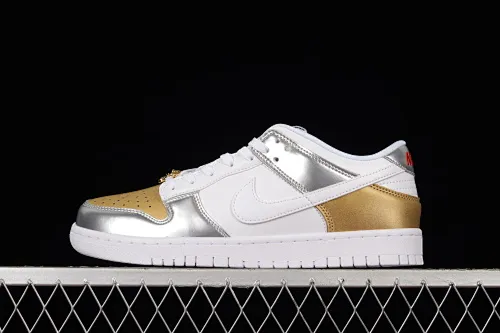 All categories Nk SB Dunk Series Nk SB Dunk Low Low-top sneakers Nk Dunk SB Low "Metallict" SB Dunk Series low-top casual sports skateboard shoes DH4403-700
